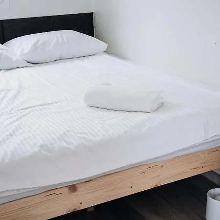 House Arena Apartment *